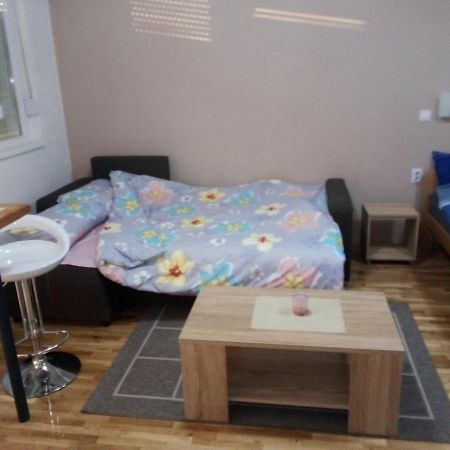 Apartments In City Center クマノヴォ エクステリア 写真