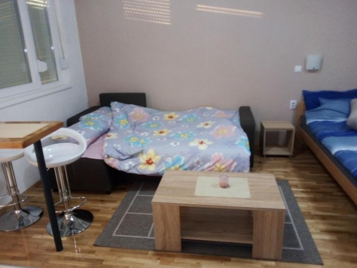 Apartments In City Center クマノヴォ エクステリア 写真